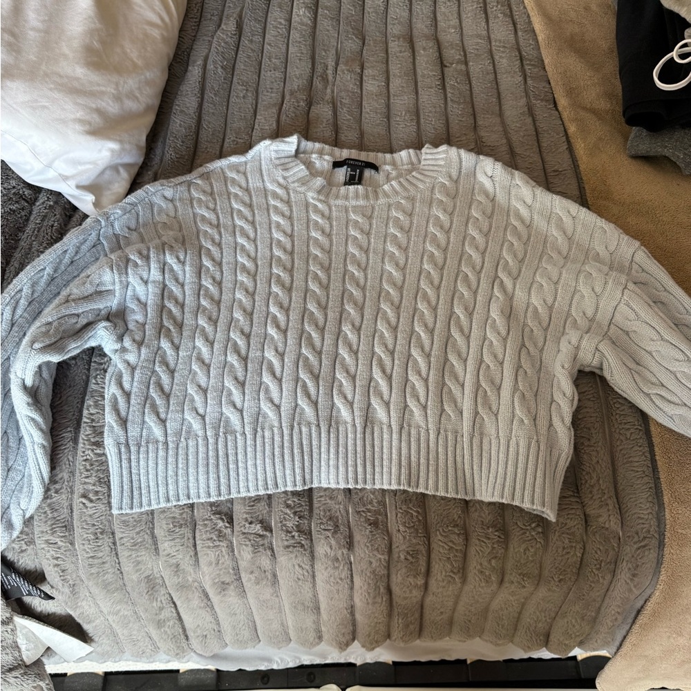 Forever 21 Gray Cable Knit Crew Neck Sweater
